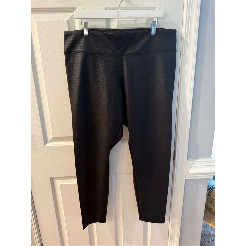 Express Black On Black Animal Print Leggings sz XL NWT - Picture 1 of 6